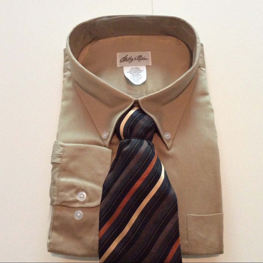 🔵 BUY 1️⃣ GET 1️⃣ FREE C & M Long Sleeve Shirt